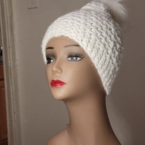 *** New Thick Wool White Sparkle One size Beanie $35 Unisex